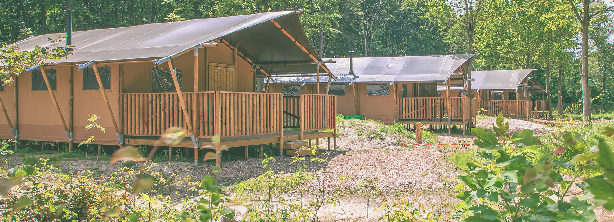 Uncategorised – Woud Texel Tiny House Tenten Jouw Tiny House Tent De zes Tiny House Tenten van Woud vind je verspreid over het kampeerterrein, tussen de kampeerplaatsen. Ze zijn ingericht...