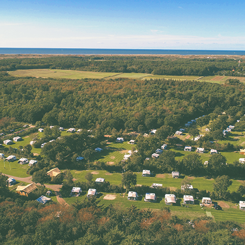 Uncategorised – Woud Texel Tiny House Tenten Jouw Tiny House Tent De zes Tiny House Tenten van Woud vind je verspreid over het kampeerterrein, tussen de kampeerplaatsen. Ze zijn ingericht...