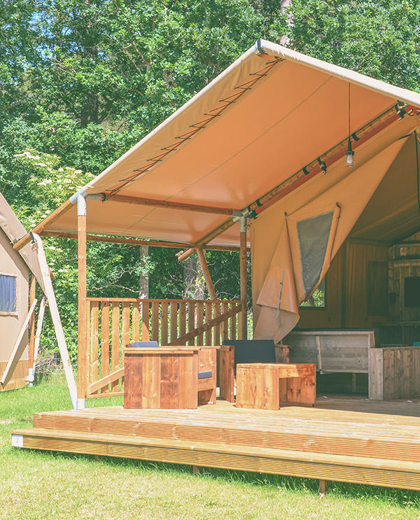 Uncategorised – Woud Texel Tiny House Tenten Jouw Tiny House Tent De zes Tiny House Tenten van Woud vind je verspreid over het kampeerterrein, tussen de kampeerplaatsen. Ze zijn ingericht...